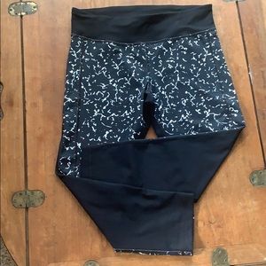 UA crop legging